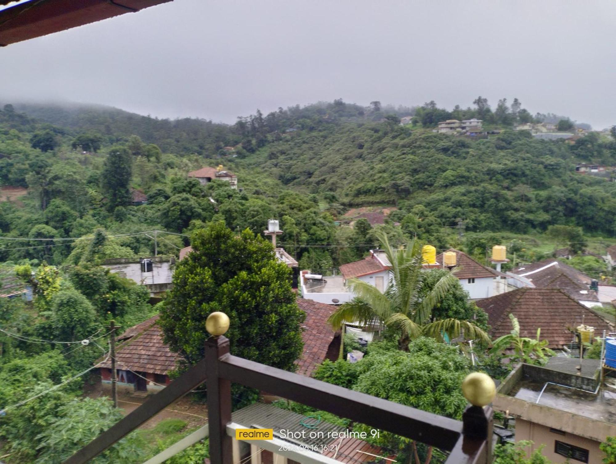 Valley Vista Villa Madikeri Coorg Buitenkant foto
